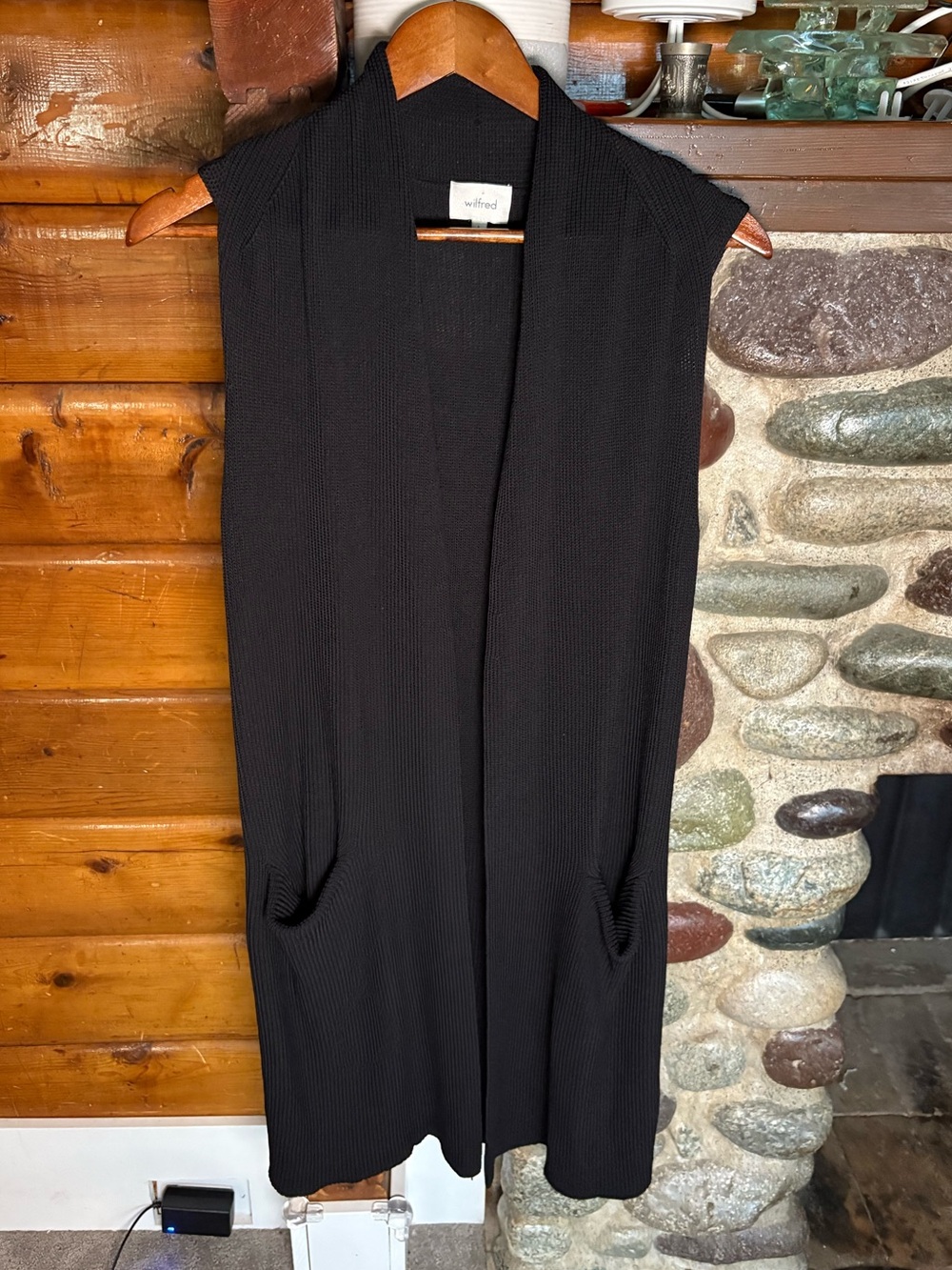 Wilfred Aritzia Dunkirk Black Longline Sweater Vest Cardigan S